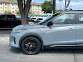 2022 Nissan Kicks SR